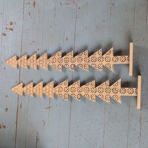 Simple wooden pine tree Christmas decor